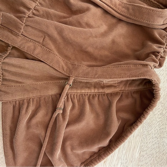 URBAN OUTFITTERS Chocolate Brown Corset Crop Top Women’s Size Large - Picture 4 of 6